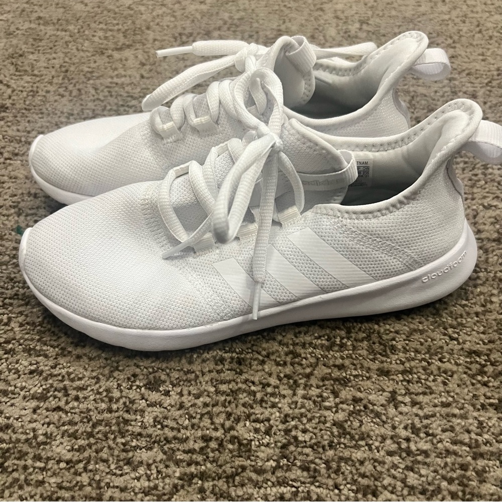 White Adidas Sneakers - Picture 5 of 10
